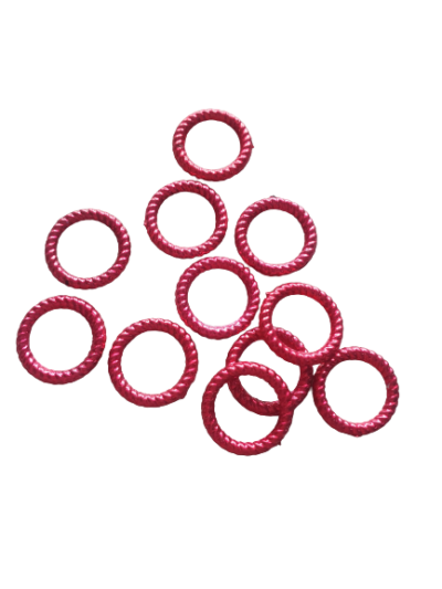 Czerwone, plastikowe kółka ozdobne do warkoczyków
